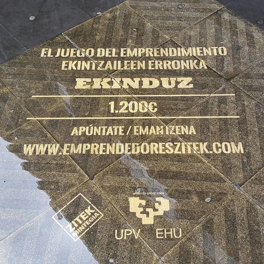 Mensaje de Ekinduz realizado con Clean Graffiti.
